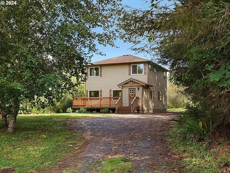 Home at 88161 McCormick Gardens Rd, Gearhart, OR