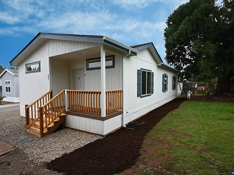 Home at 4995 SE Sunnyside W33 Rd #W33, Salem, OR